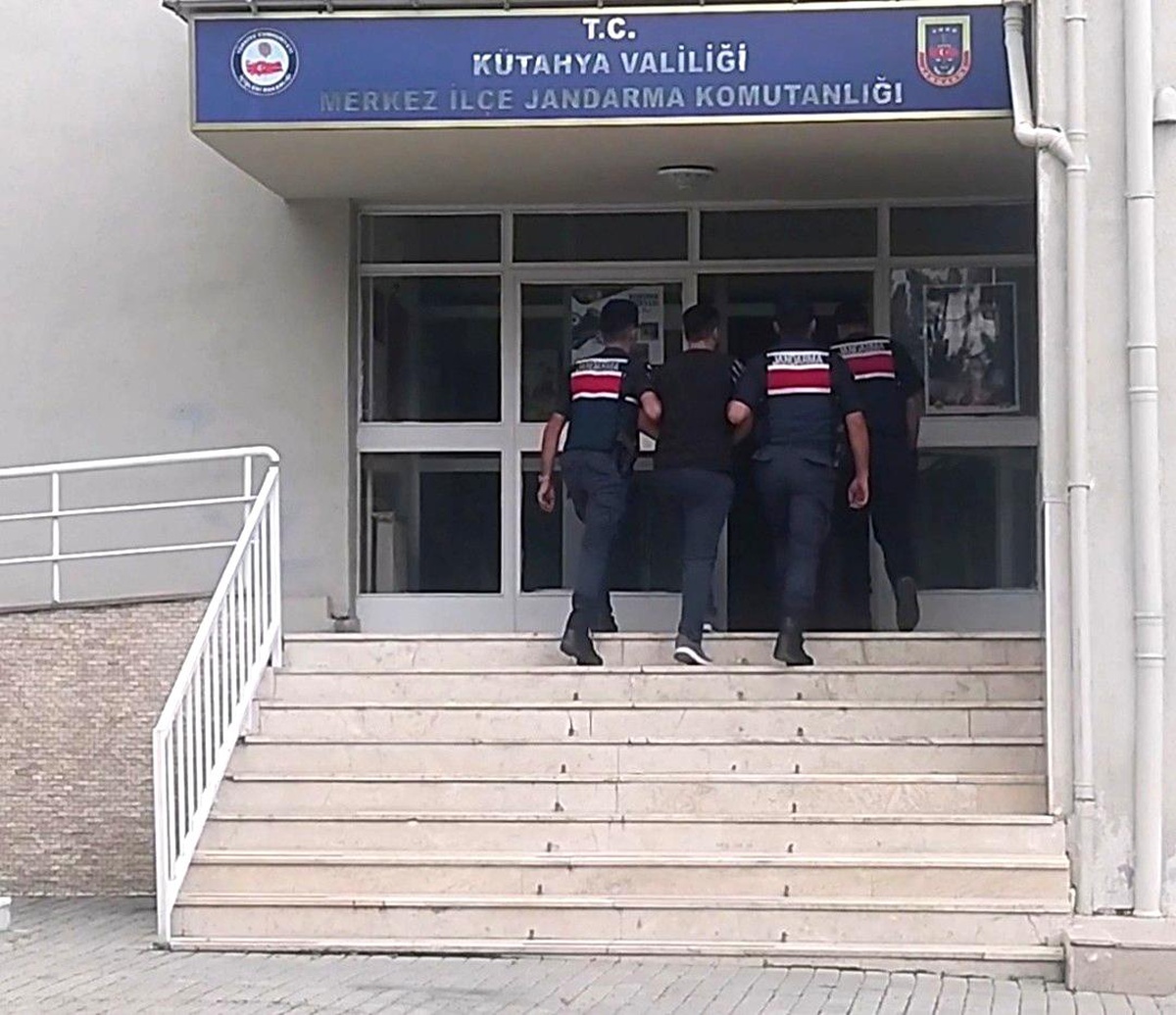 Kütahya\'da 18 ayrı suçtan yakalama kaydı bulunan şahıs yakalandı