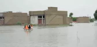 Pakistan'da muson yağmurları nedeniyle ulusal acil durum ilan edildi