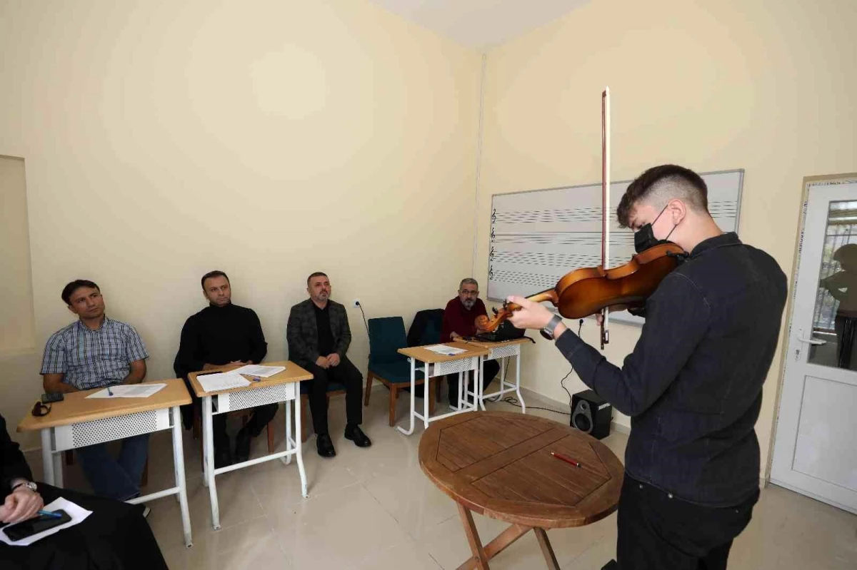 Sincan Belediyesi Türk Musikisi konservatuvarı yetenek sınavı 27-28 Ağustos\'ta