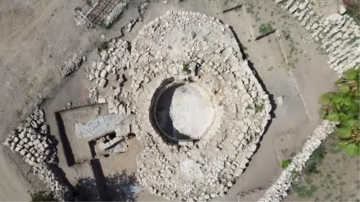 Soli Pompeipolis Antik Kenti\'nde anıtsal yapı kalıntıları bulundu