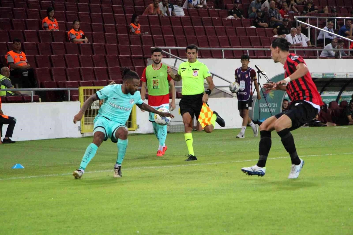 Spor Toto Süper Lig: Gaziantep FK: 1 Antalyaspor: 2 (İlk yarı)