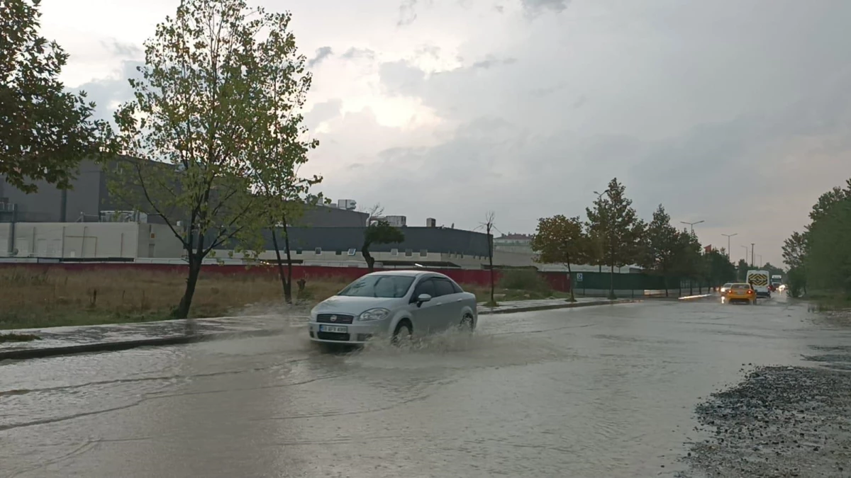 Tekirdağ\'da sağanak hayatı olumsuz etkiliyor