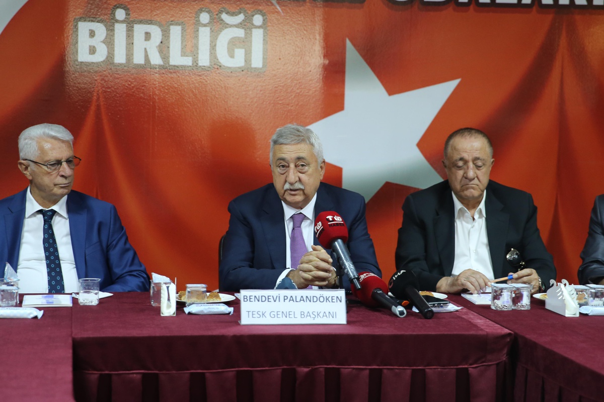 TESK Genel Başkanı Palandöken Nevşehir\'de odalar birliğini ziyaret etti
