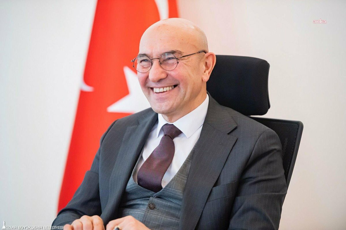 Tunç Soyer\'den \'Asbestli Gemi\' Açıklaması: "Bugün, İzmir\'in Çifte Bayramı; Kutlu Olsun"