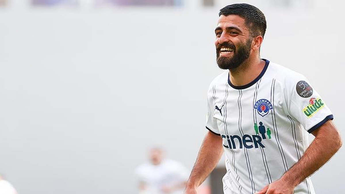 Umut Bozok, Galatasaray\'a imza atmaya çok yakın! Menajeri Türkiye\'ye geliyor