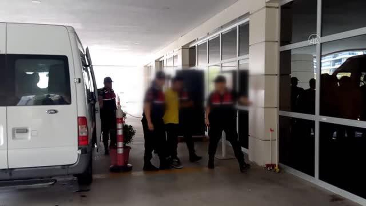 Manisa\'daki uyuşturucu operasyonunda 3 kişi tutuklandı