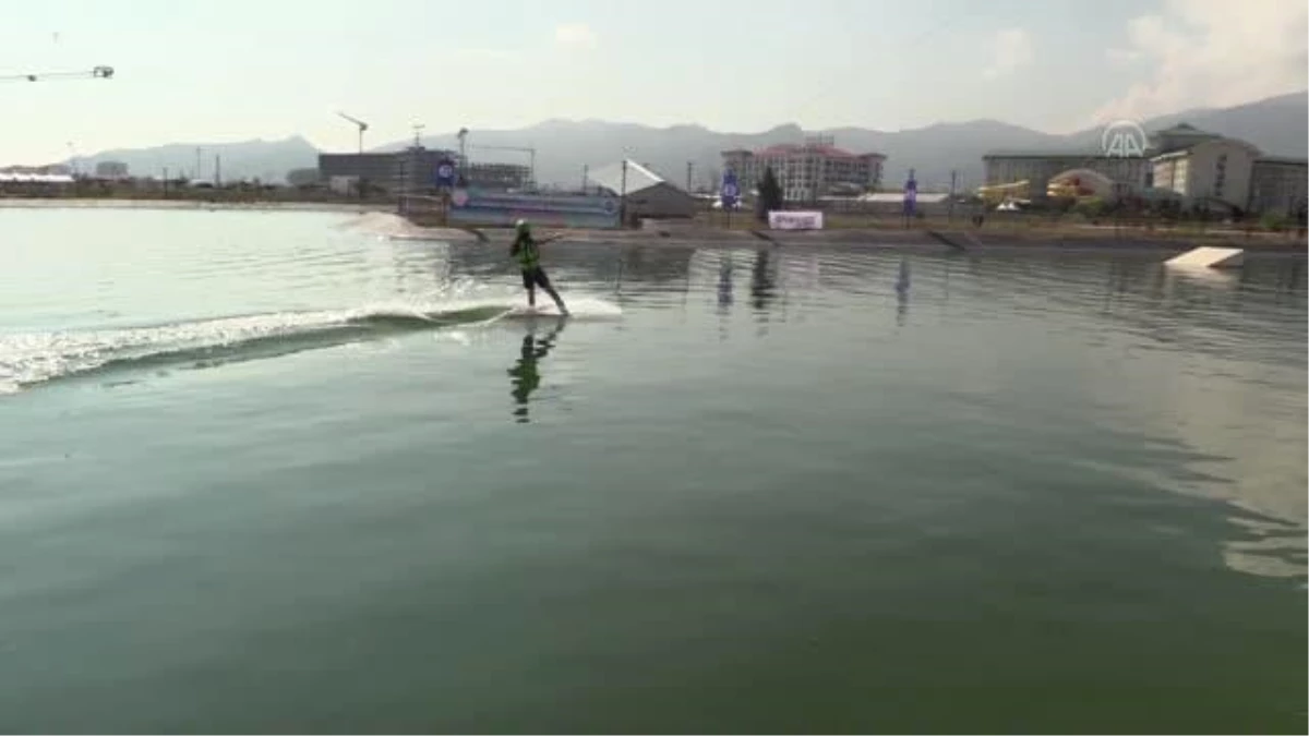 Su Kayağı Türkiye Şampiyonası Afyonkarahisar\'da başladı