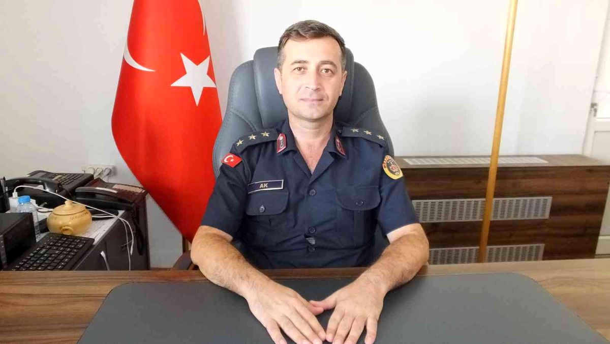 Burhaniye\'de Jandarma Komutanı Ak görevine başladı