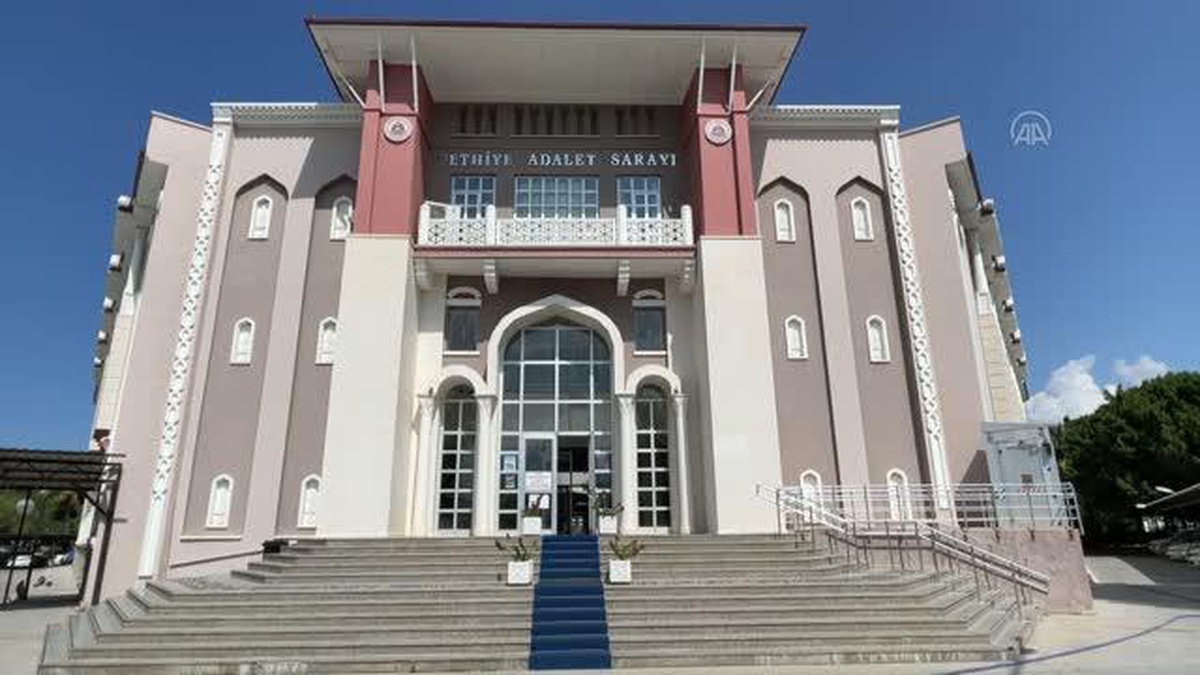 Muğla\'da gasp ve hırsızlık iddiasıyla 5 zanlı tutuklandı