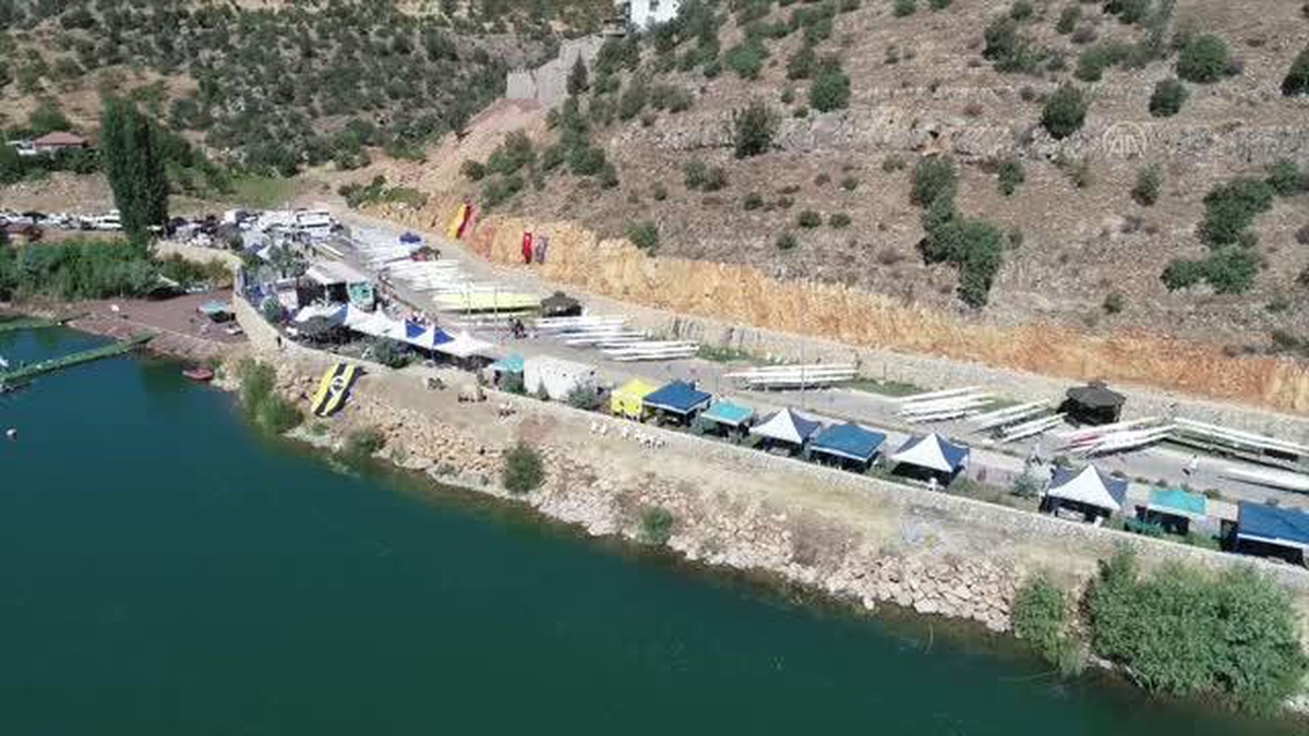 Gençler Türkiye Kürek Şampiyonası Adıyaman\'da sürüyor