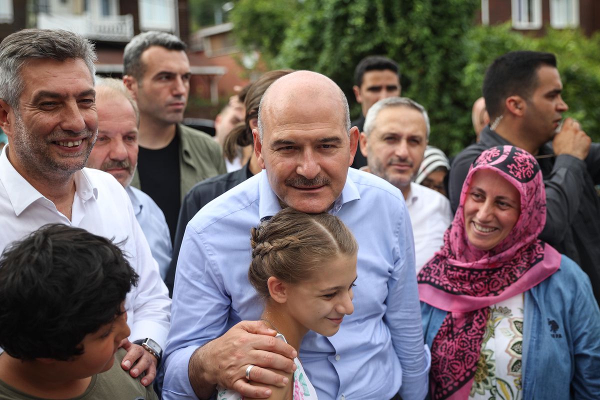 İçişleri Bakanı Soylu, Şile'de vatandaşlarla buluştu Açıklaması