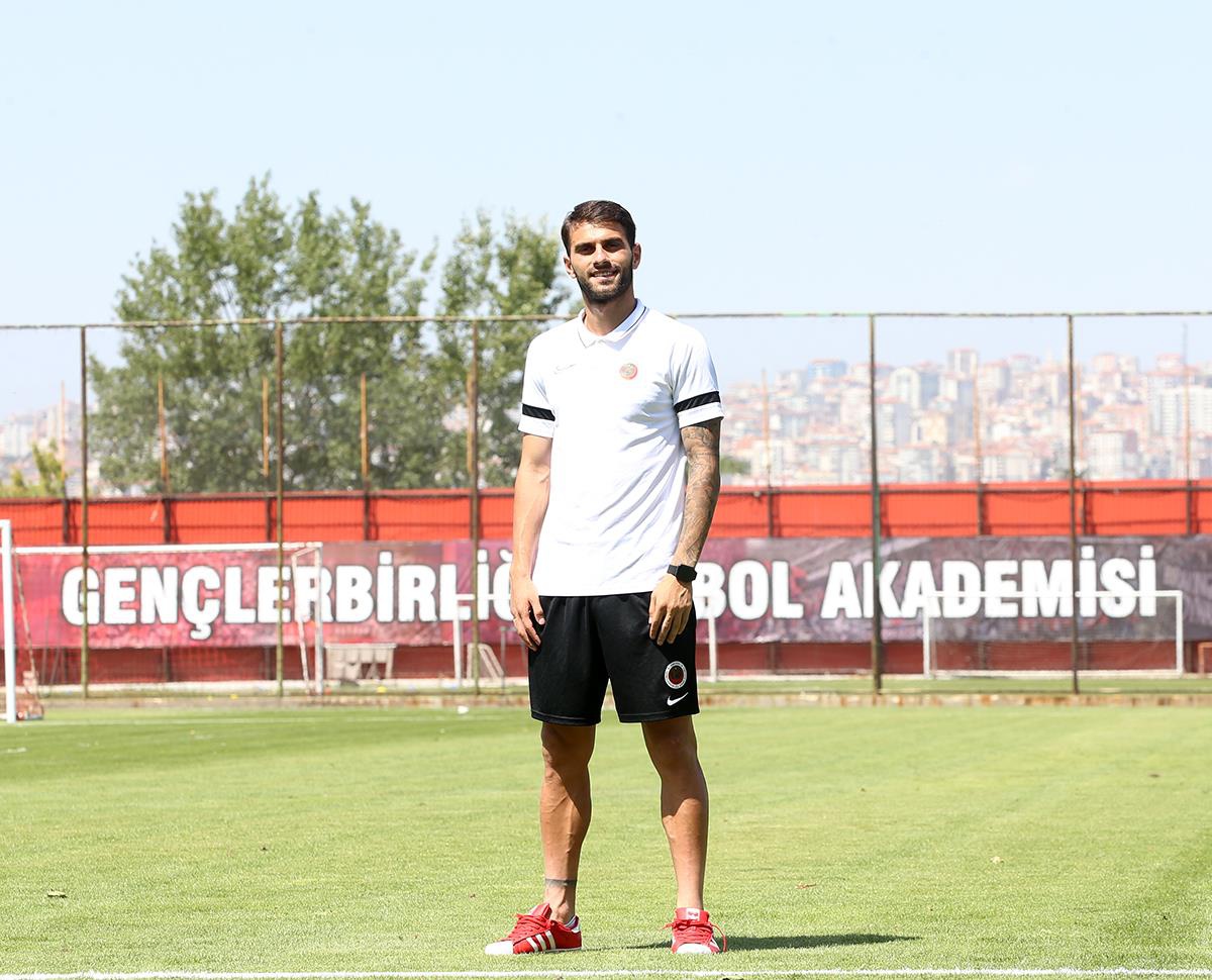 İlker Karakaş, Gençlerbirliği formasıyla gol kralı olmayı hedefliyor Açıklaması