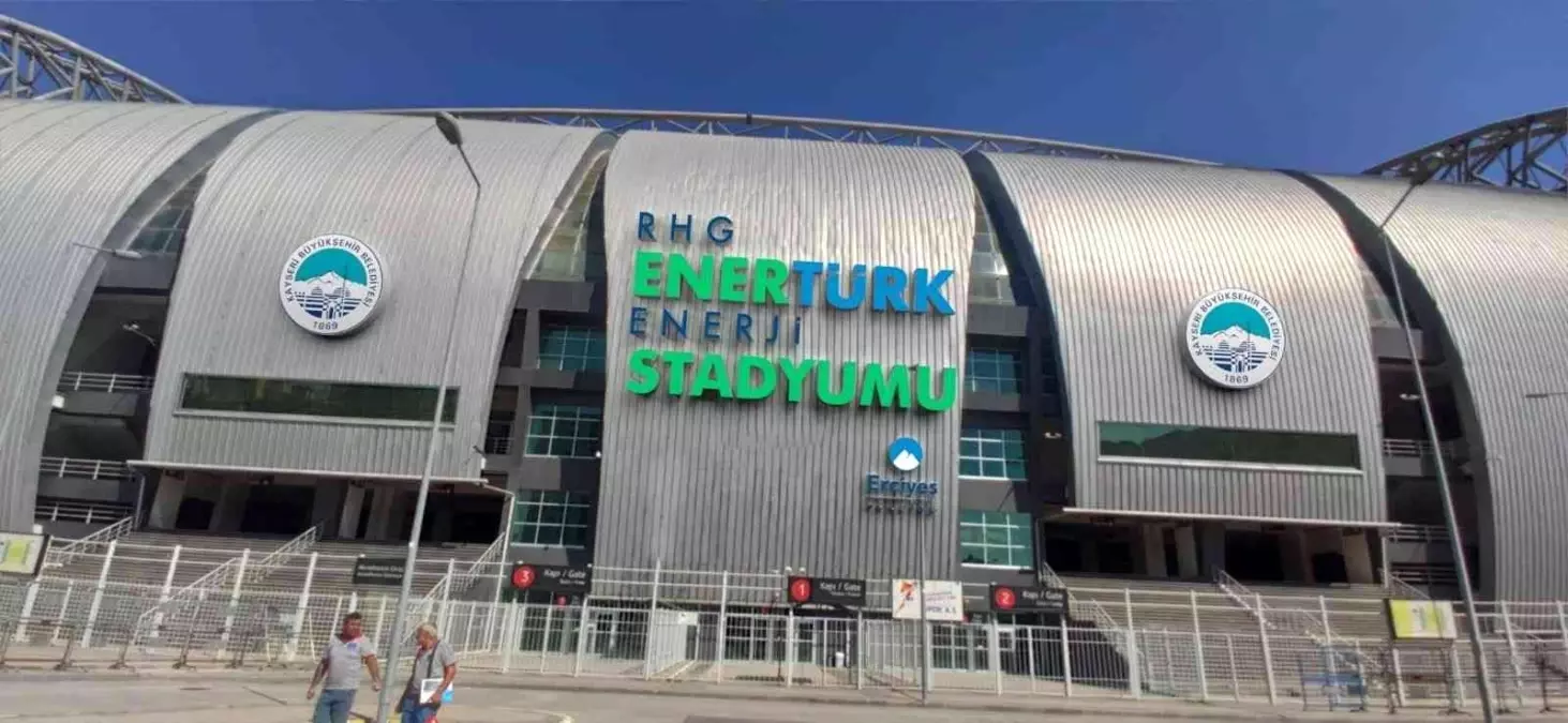 Kadir Has Stadı\'nın ismi değişiyor