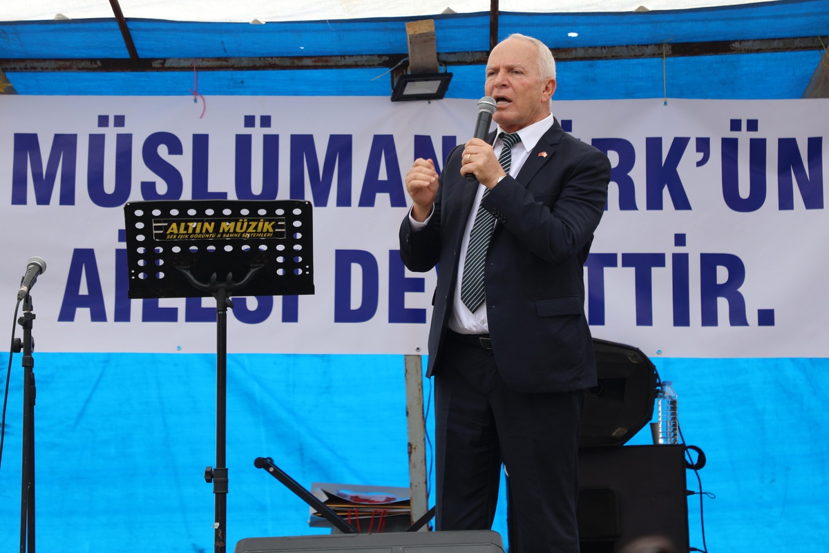 KKTC Cumhuriyet Meclisi Başkanı Töre, Yunanistan\'ın adaları silahlandırmasını değerlendirdi Açıklaması