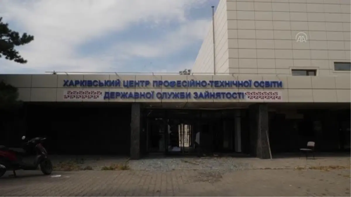 Rus güçlerinin saldırısında Mesleki Teknik Eğitim Merkezi binası ağır hasar gördü