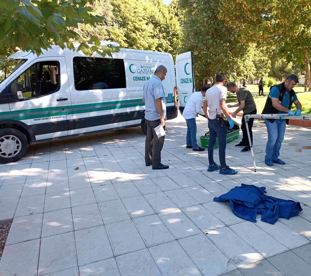 Uzman çavuş, parkta kafasından vurulmuş halde ölü bulundu