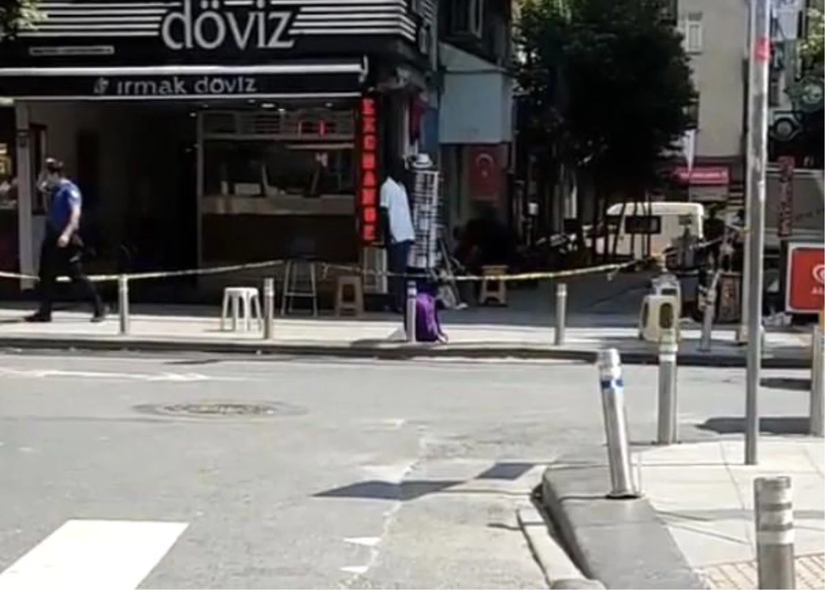 Zeytinburnu\'nda unutulan çanta polisi alarma geçirdi