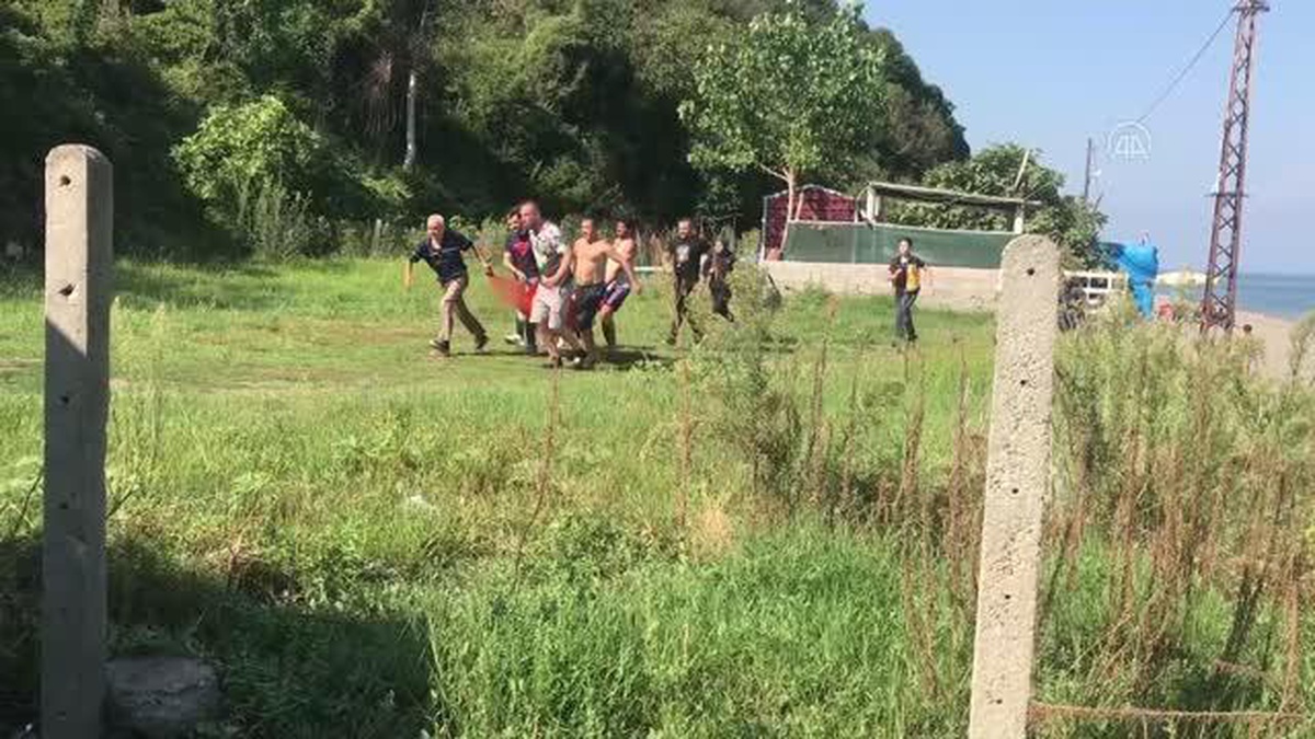 Zonguldak\'ta plajda kalp krizi geçiren 13 yaşındaki çocuk öldü