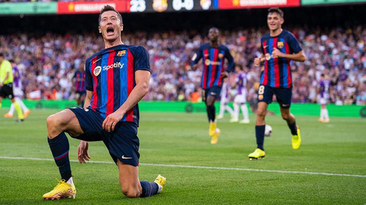 Lewandowski 2 attı, Barcelona Real Valldolid\'i gol yağmuruna tuttu