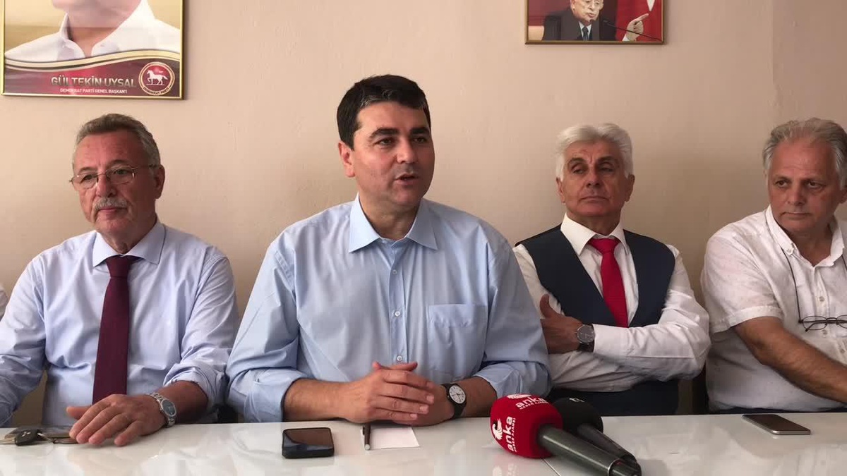 DP Genel Başkanı Uysal: "Ak Parti Bir Siyasi Vaka Olmaktan Çıkmış Bir Adli Vakaya Dönüşmüştür"