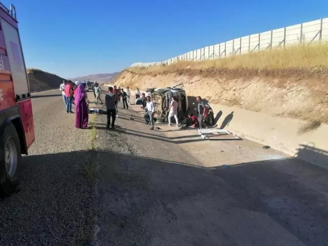 Erzurum'da feci kaza sonrası can pazarı: 1 ölü, 8 yaralı