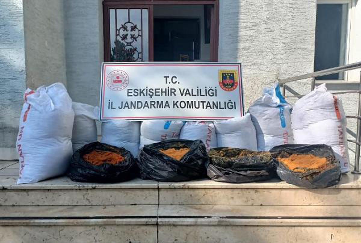 Eskişehir\'de, eski çağlara ait 537 kilo şarap mayası ele geçirildi