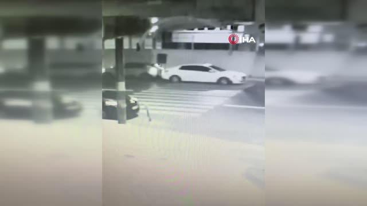 İstanbul\'da vatandaşların kabusu hırsız yakalandı: 22 otomobilin multimedya cihazını çaldı