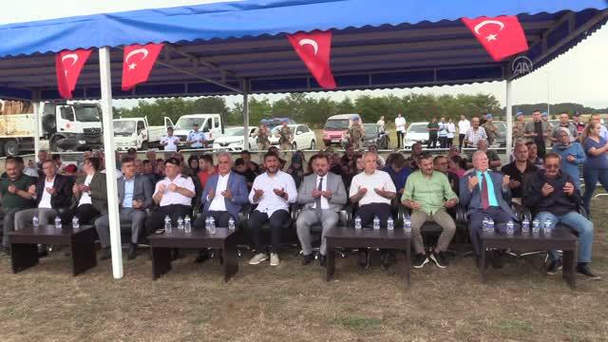 Kastamonu\'da 31. Geleneksel Atatürk ve İstiklal Kupası At Yarışları düzenlendi