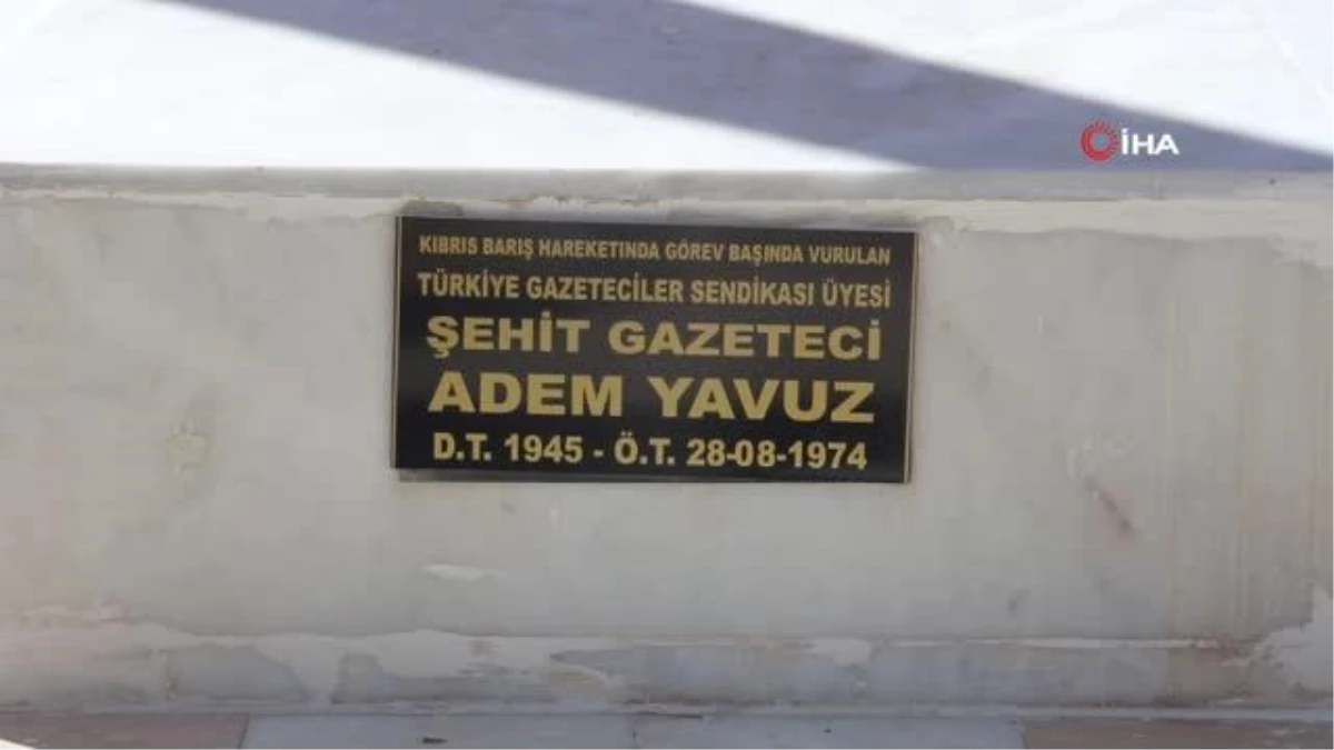 Kıbrıs Barış Harekatı\'nın tek gazeteci şehidi, mezarı başında anıldı