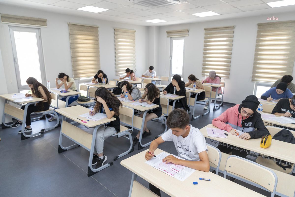 Mersin Büyükşehir\'in Öğrenim Yardımı Başvuruları Başlıyor