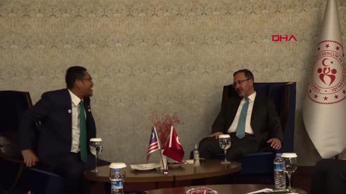 Bakan Kasapoğlu\'ndan yoğun spor diplomasisi