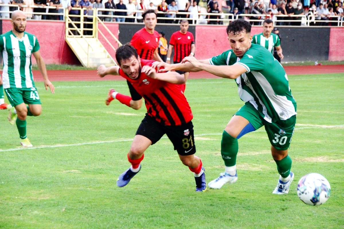 TFF 2. Lig: Kastamonuspor: 1 Serik Belediyespor: 2