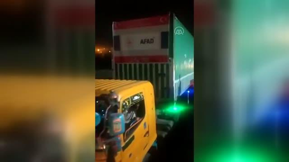 Türkiye\'nin gönderdiği insani yardım malzemeleri selden etkilenen bölgeye ulaştı