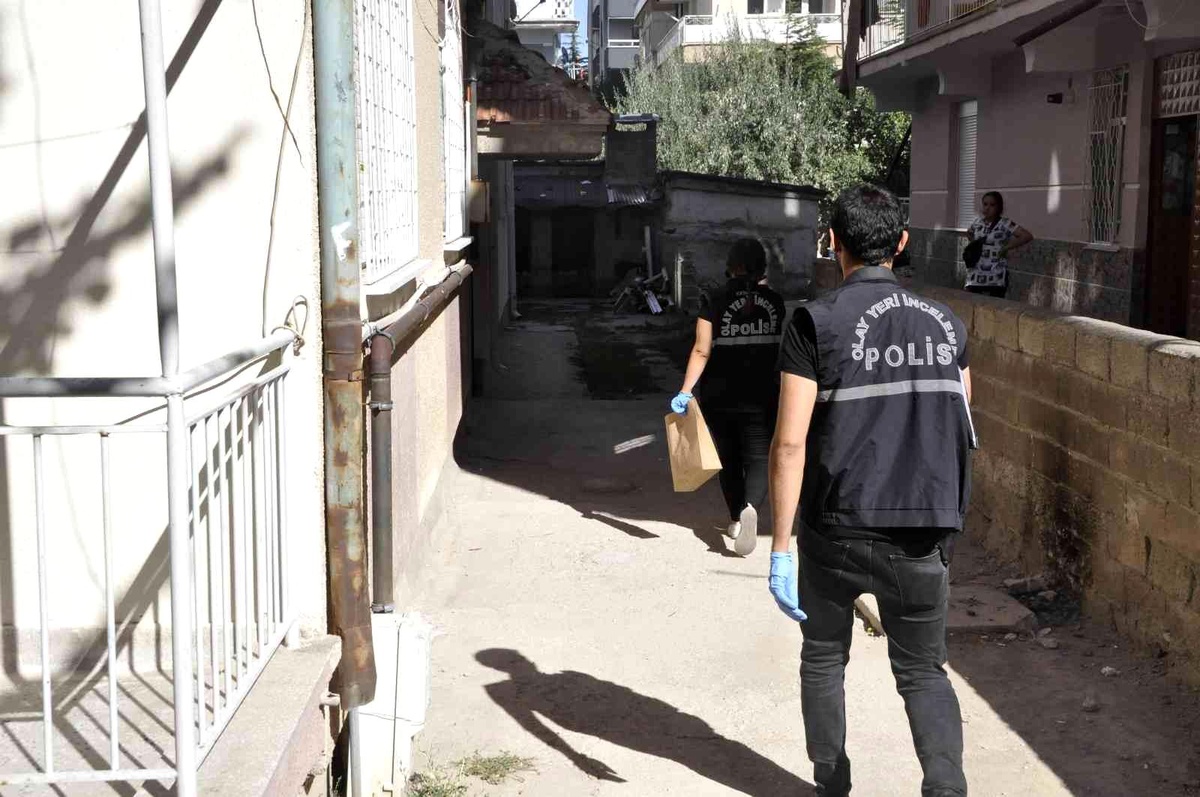 Yatağında fenalaşan 6 aylık bebek hayatını kaybetti