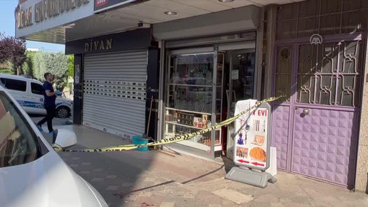 Kocaeli\'de bıçaklı kavgada 3 kişi yaralandı