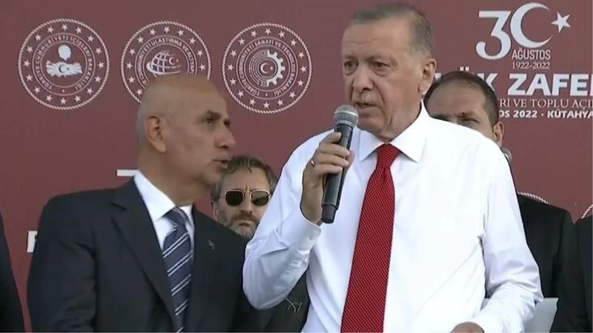 Kütahya\'daki toplu açılış töreninde konuşan Cumhurbaşkanı Erdoğan: Utanmadan sıkılmadan \'İşsizlik var\' diyorlar, ne işsizliği ya?