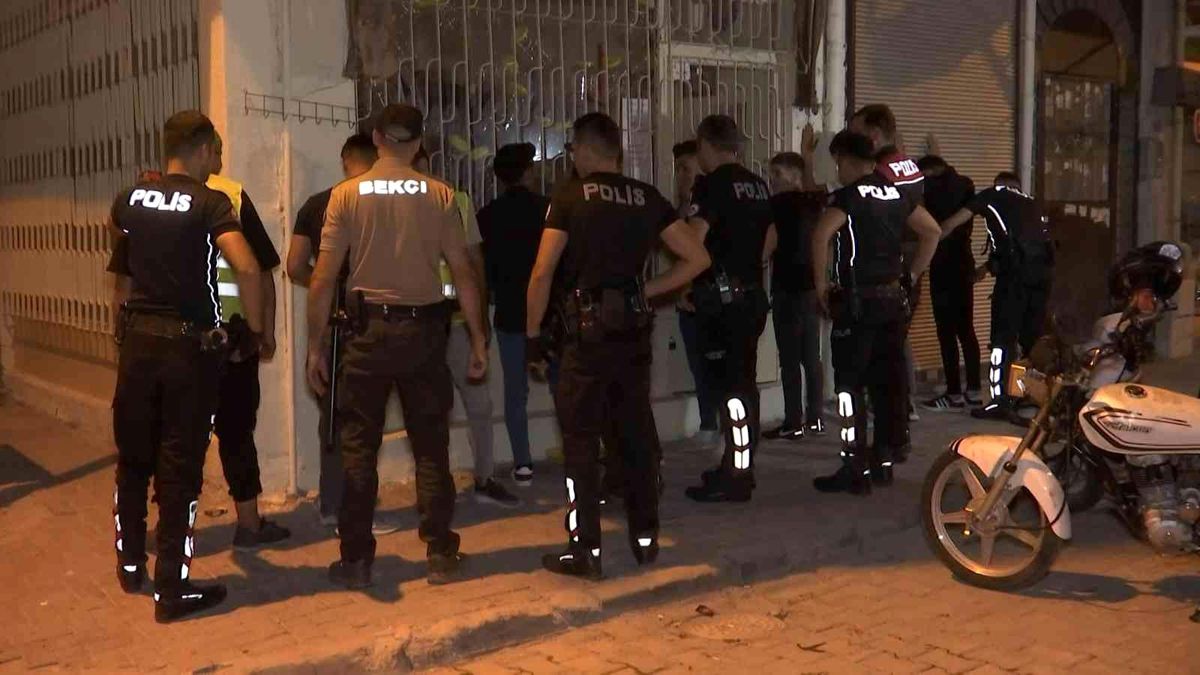 Elazığ\'da 187 şahıs ve 95 araç sorgulandı