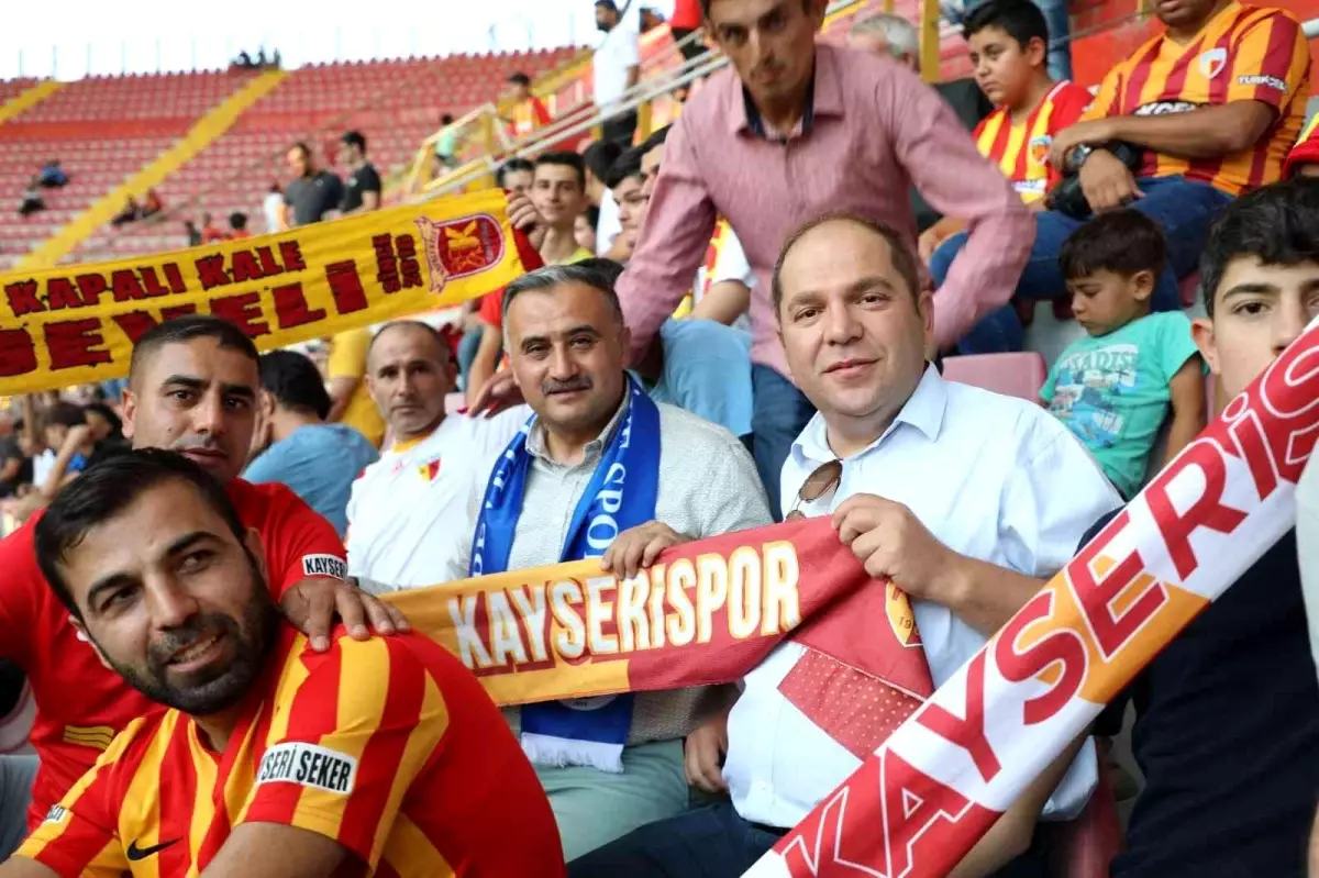 Giresunspor maçında Develi\'den Yukatel Kayserispor\'a tam destek