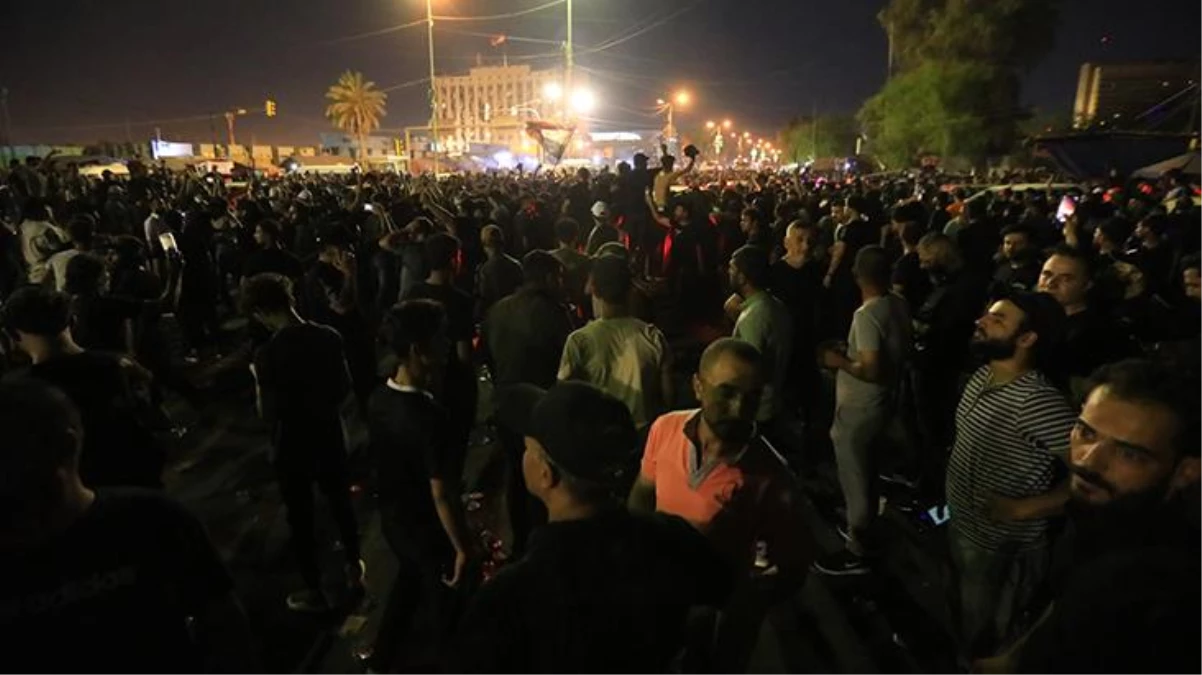 Irak\'ta 10 kişi yaşamını yitirdi! Olayların merkezindeki Şii lider Sadr açlık grevine başladı