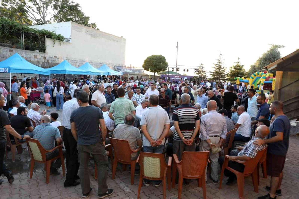 Mahalle Şenlikleri coşkusu devam ediyor