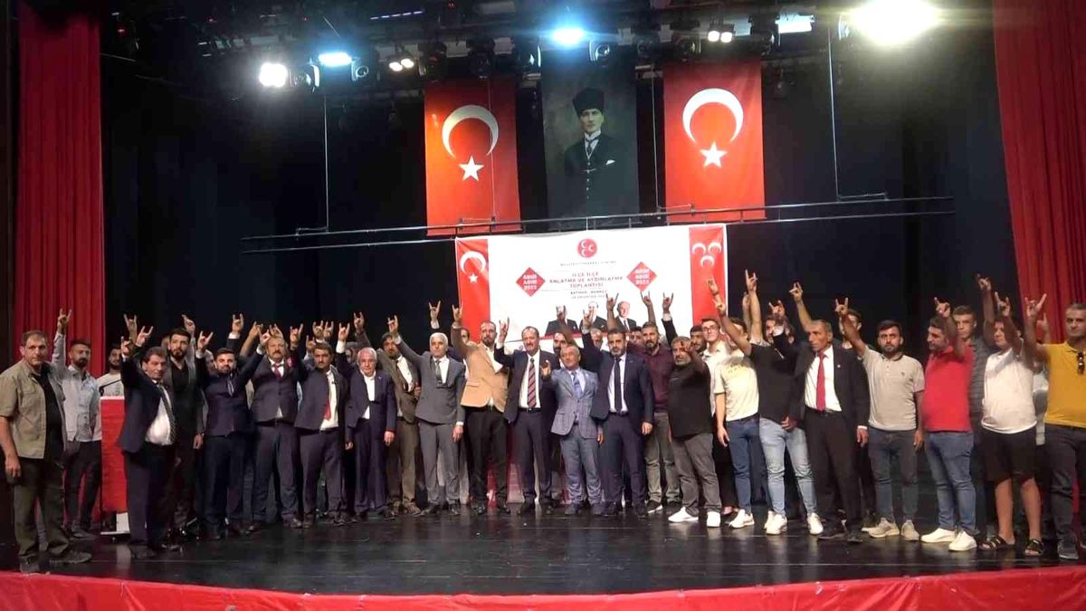 MHP, Batman\'da \'Adım adım 2023 ilçe ilçe anlatma ve aydınlatma\' programı düzenledi