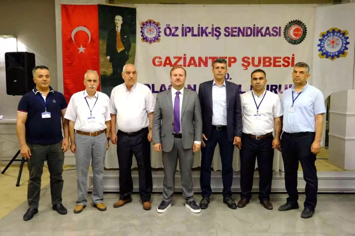 Öz İplik-İş Sendikası Gaziantep Şubesi 10\'uncu Olağan Genel Kurulu gerçekleşti