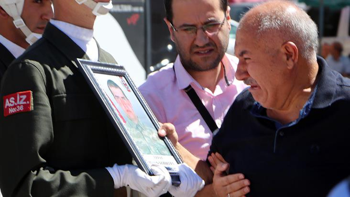 Suriye\'den izne gelen sözleşmeli er, memleketinde kalp krizi geçirerek vefat etti