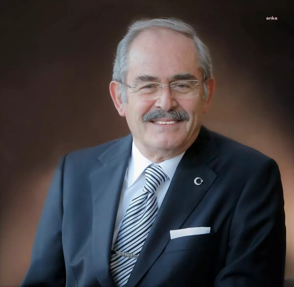 Yılmaz Büyükerşen: 'Bağımsızlığımızın 100. Yılında İlk Günkü Kararlılıkla Yürümeye Devam Etmeliyiz'