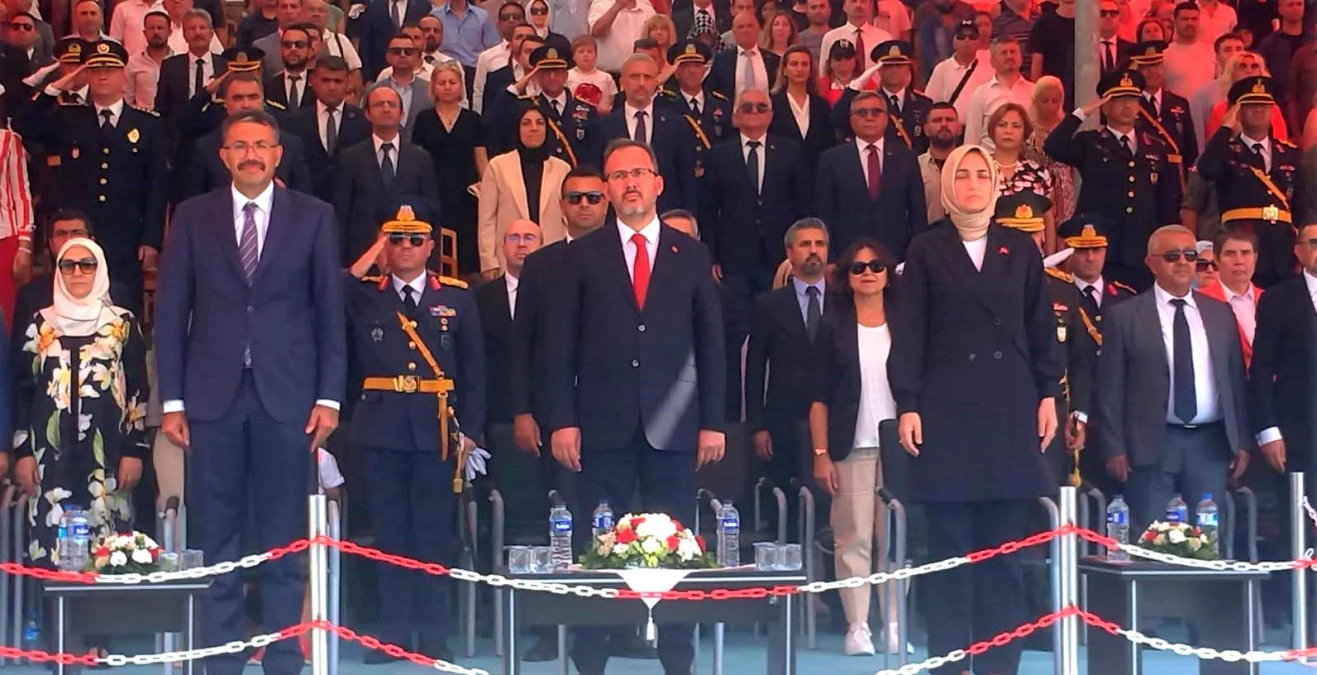 30 Ağustos Zafer Bayramı, Atatürk\'ün Büyük Taarruz\'u yönettiği Zafertepe\'de coşkuyla kutlandı