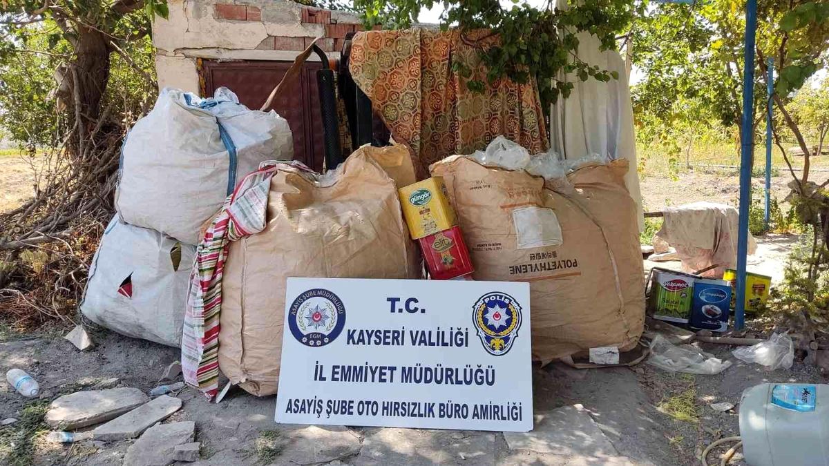 450 bin TL\'lik iş makinesini çalan 2 şahıs yakalandı