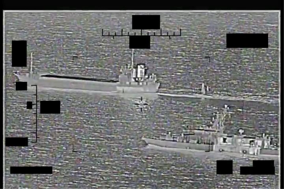 ABD Donanması, İran\'ın Basra Körfezi\'nde ABD\'ye ait insansız gemiyi ele geçirme girişimini engelledi