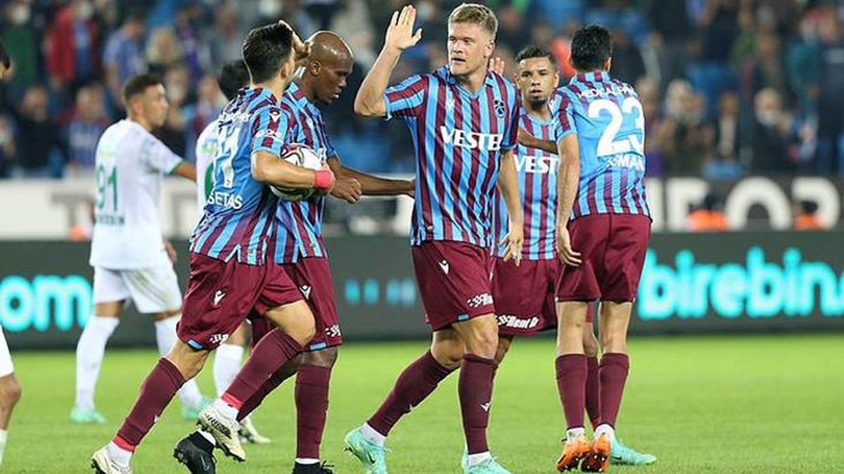 Trabzonspor\'un golcü futbolcusu Cornelius\'a Kopenhag talip
