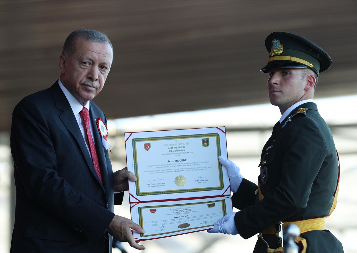 Cumhurbaşkanı Erdoğan: "İlişkilerimizin toplamındaki kar ve zarar hanesine bakarak hareket ediyoruz, bir yandan da ihtiyaçlarımıza uygun yeni...