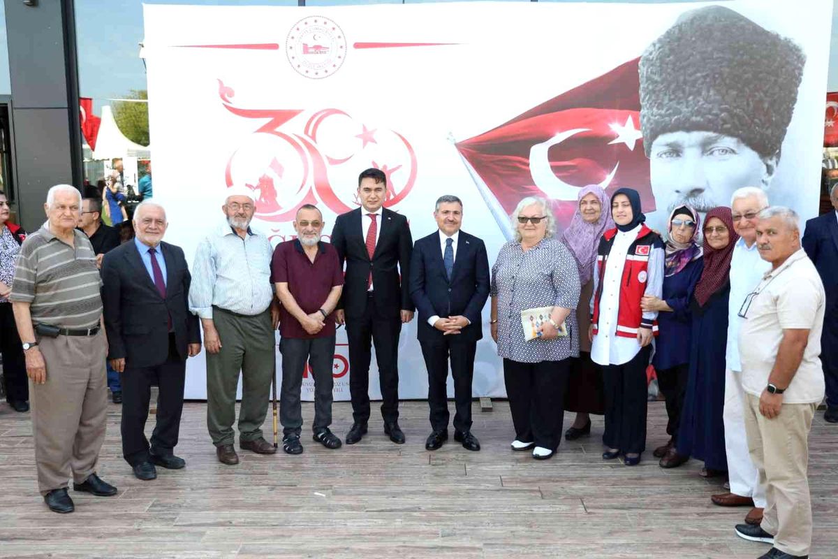 Düzce\'de 30 Ağustos resepsiyonu yapıldı